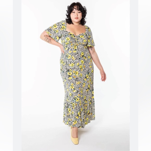LOVESTITCH 💛🖤 Floral Animal print puff sleeve Maxi dress - Picture 4 of 6